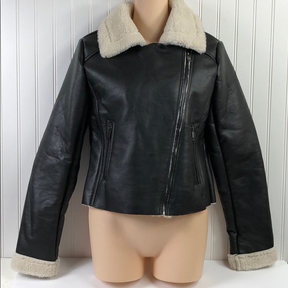 wild fable Jackets & Blazers - NWT Wild Fable faux Sherpa zip up Jacket Coat